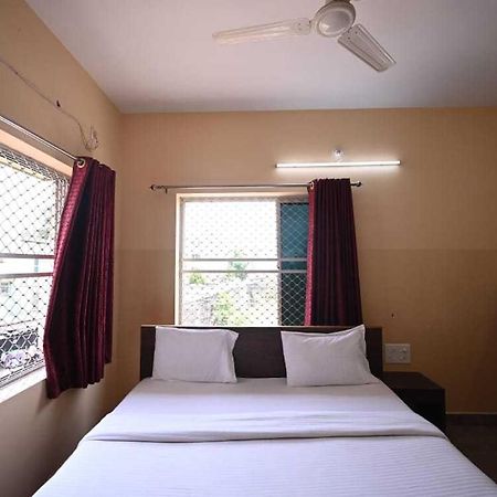 Oyo Flagship Hotel New Moon Inn Puri Eksteriør billede