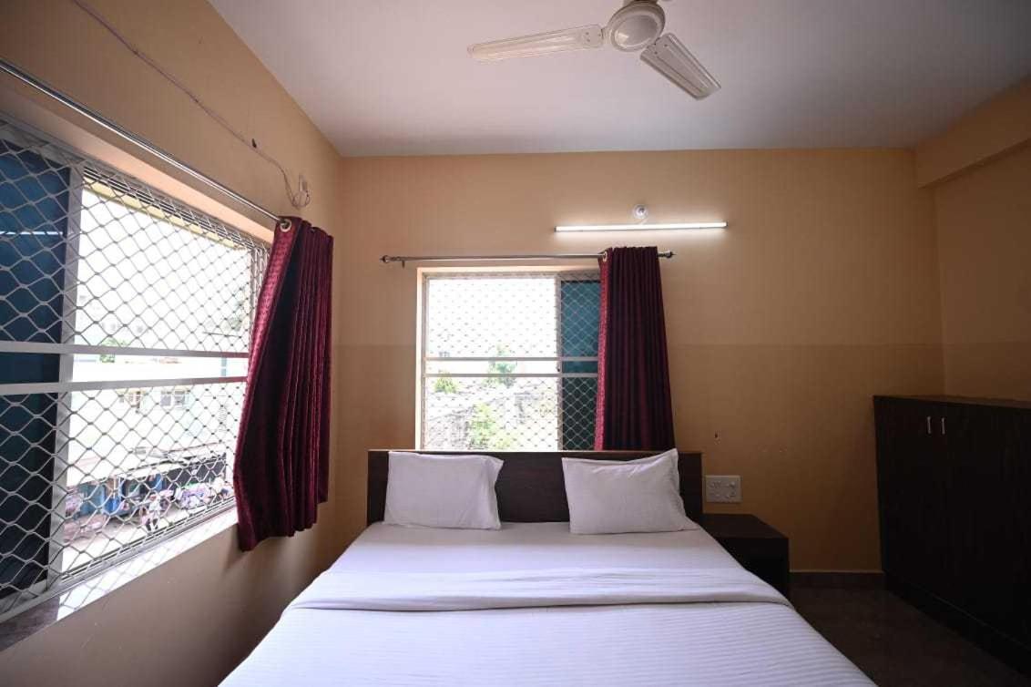 Oyo Flagship Hotel New Moon Inn Puri Eksteriør billede