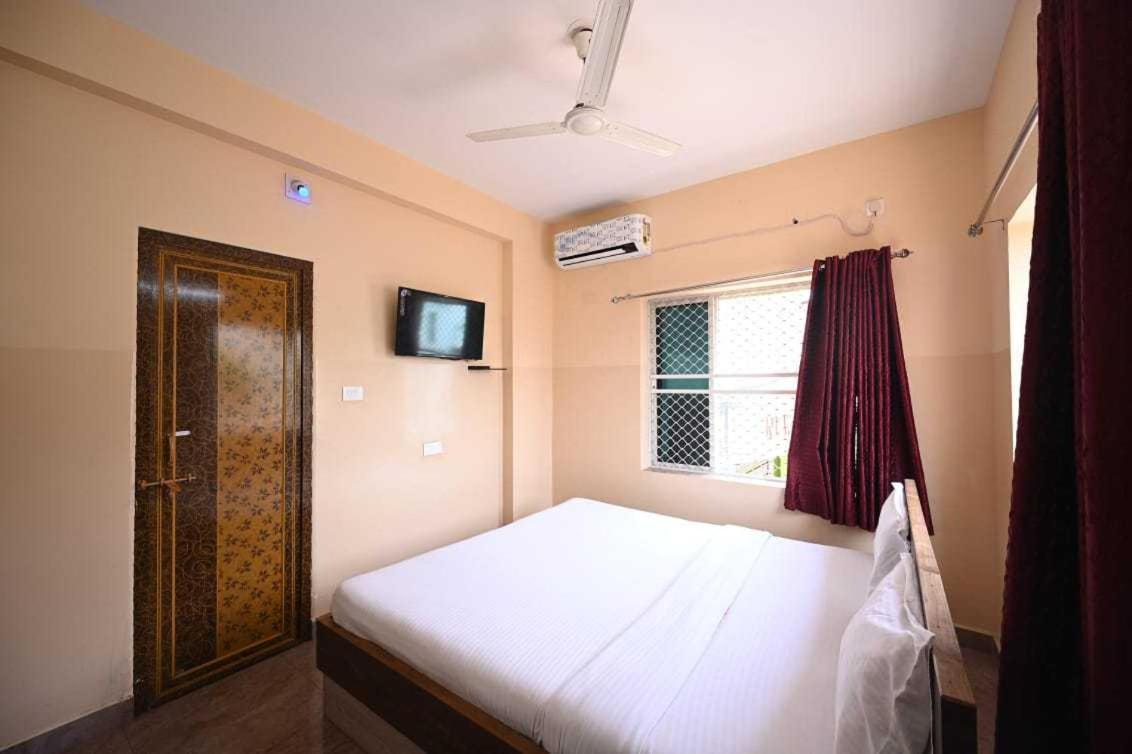 Oyo Flagship Hotel New Moon Inn Puri Eksteriør billede